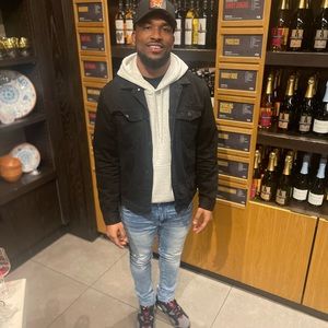 Meet your Posher, Jovan